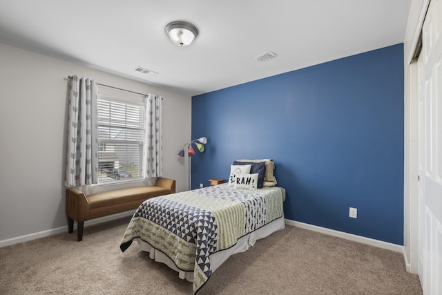 1424 Old Stone Rd NW, Lebanon, TN 37087 - carpeted bedroom with baseboards, visible vents, and a closet