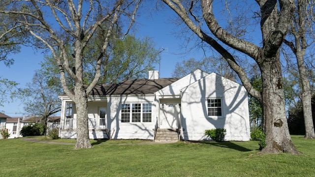 259 W End Hts, Lebanon, TN 37087 - view of front of property featuring covered porch, a chimney, and a front lawn