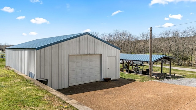 1036 Locke Creek Rd, Readyville, TN 37149 - detached garage with driveway