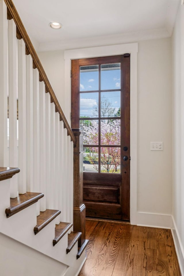 1547 Battlefield Dr, Nashville, TN 37215 - entrance foyer featuring stairs, wood finished floors, baseboards, ornamental molding, and recessed lighting