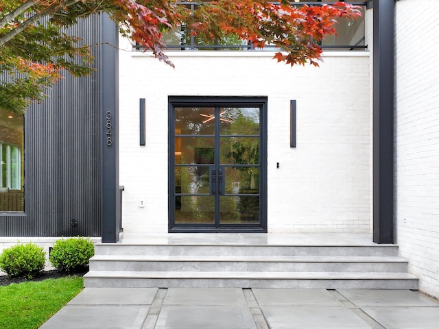 3848 Granny White Pike, Nashville, TN 37204 - property entrance with brick siding