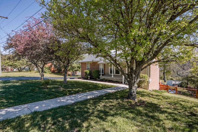 6004 Hawkdale Dr, Nashville, TN 37211 - view of property's community featuring fence and a yard