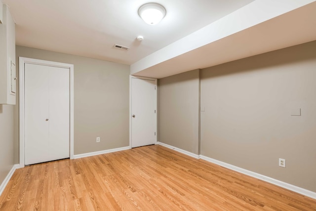 6004 Hawkdale Dr, Nashville, TN 37211 - interior space featuring light wood-type flooring, baseboards, and visible vents