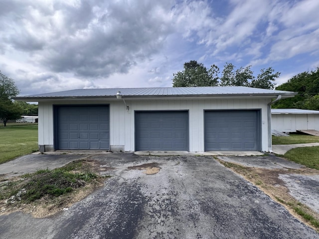 31 Marler St, Tracy City, TN 37387 - view of detached garage