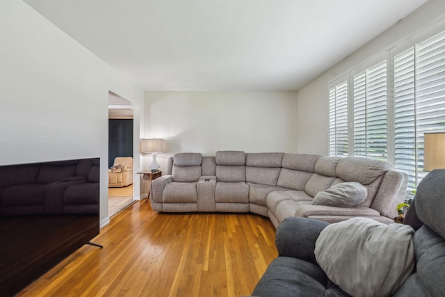 3132 Stafford Dr, Nashville, TN 37214 - living area featuring light wood-style floors