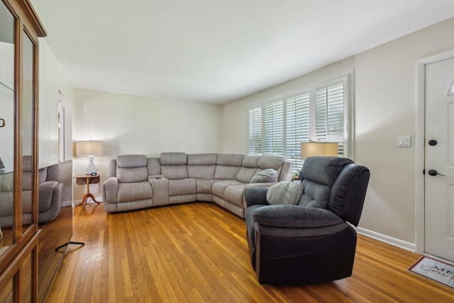 3132 Stafford Dr, Nashville, TN 37214 - living area featuring baseboards and hardwood / wood-style flooring