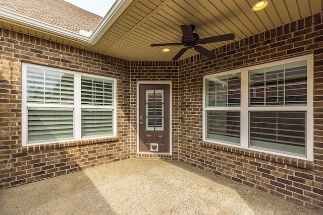 view of patio with ceiling fan