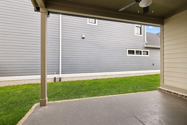 view of patio featuring a ceiling fan