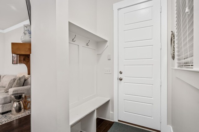 1701 Glen Echo Rd, Nashville, TN 37215 - mudroom with dark wood-style flooring
