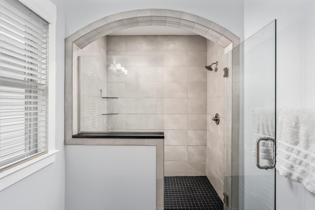 1701 Glen Echo Rd, Nashville, TN 37215 - bathroom featuring a stall shower