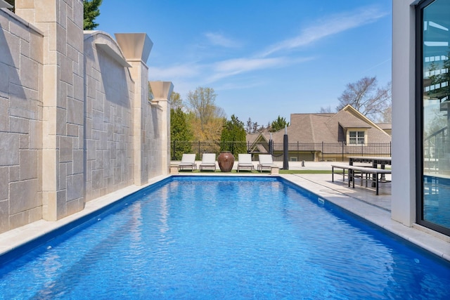 9812 Windrose Cir, Chattanooga, TN 37421 - view of swimming pool featuring a fenced in pool, fence, and a patio area