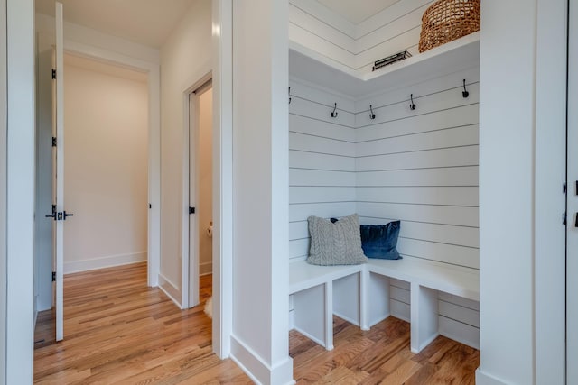808A 45th Ave N, Nashville, TN 37209 - mudroom featuring baseboards and light wood-type flooring