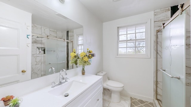 120 Gatone Dr, Hendersonville, TN 37075 - bathroom featuring a marble finish shower, toilet, vanity, and baseboards