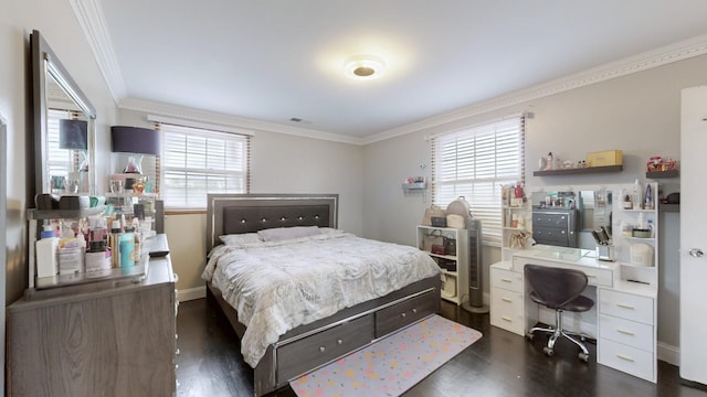 120 Gatone Dr, Hendersonville, TN 37075 - bedroom featuring crown molding, baseboards, dark wood finished floors, and visible vents