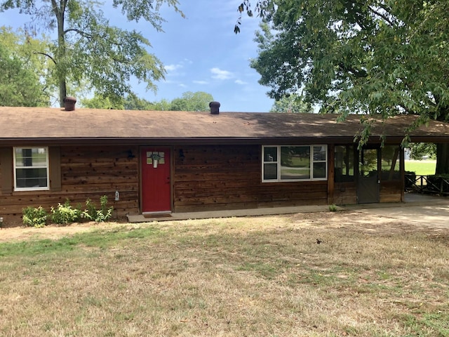832 Pineview Dr, Springville, TN 38256 - ranch-style home featuring a front yard