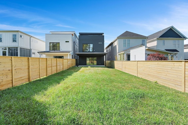 843B Dewees Ave, Nashville, TN 37204 - view of yard with a fenced backyard