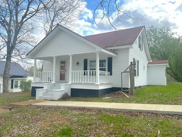 522 Norris Hancock, Big Rock, TN 37023 - bungalow with a porch