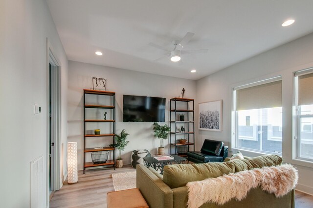 1122 Harmony Way, Nashville, TN 37207 - living area with a ceiling fan, recessed lighting, light wood-style floors, and visible vents