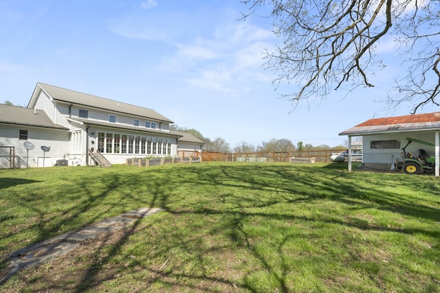 1737 Bratton Ln, Williamsport, TN 38487 - view of yard with fence