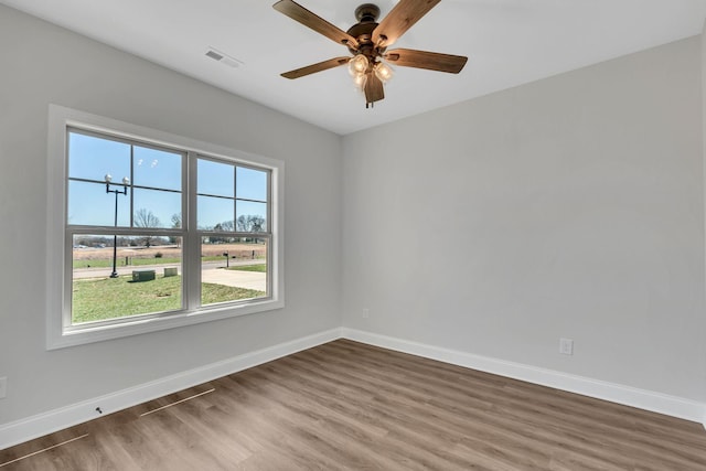 200 Creekside Dr, Lewisburg, TN 37091 - spare room with baseboards, visible vents, wood finished floors, and a ceiling fan