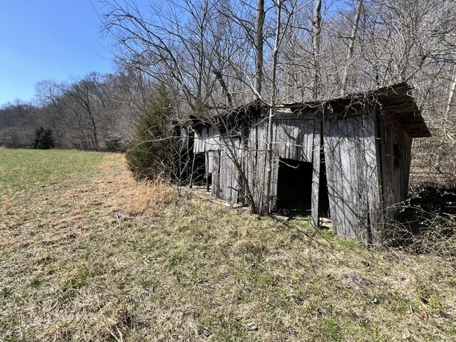 3795 Wayland Springs Rd, Iron City, TN 38463 - view of outbuilding featuring an outdoor structure