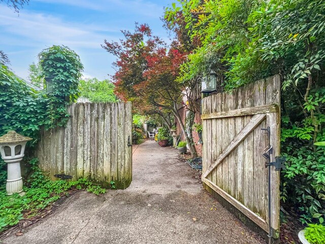 6543 Upton Ln, Nashville, TN 37209 - photo 4
