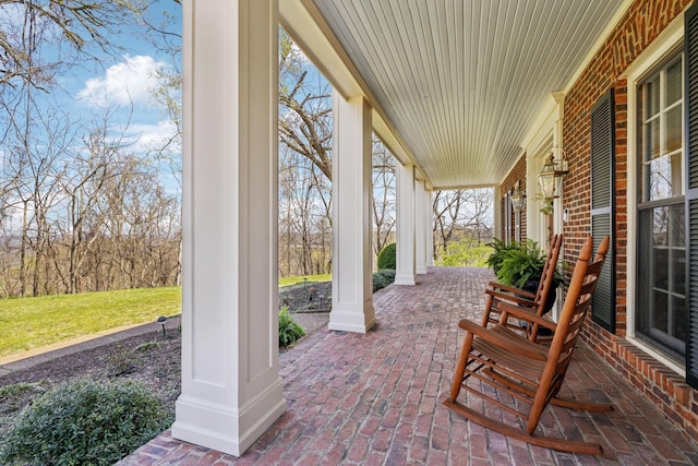 605 Natchez Bend Rd, Nashville, TN 37221 - photo 11