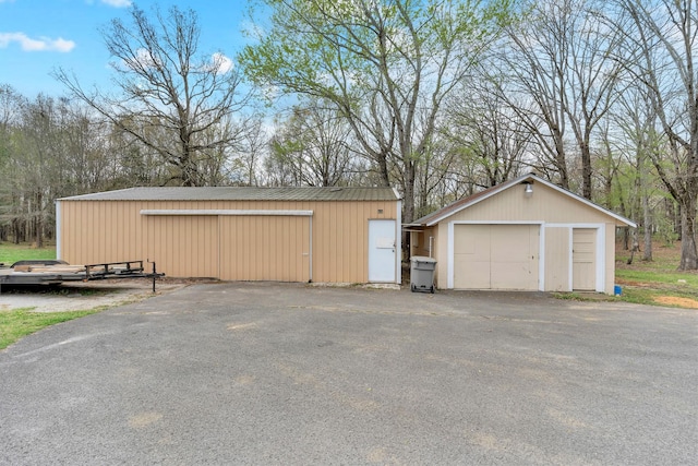 view of detached garage