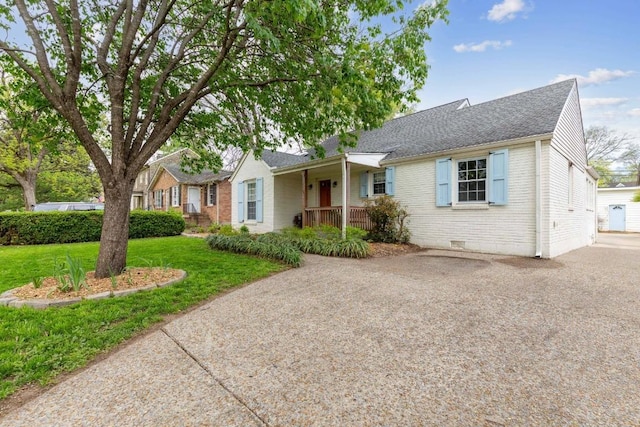 210 Cherokee Rd, Nashville, TN 37205 - single story home featuring crawl space, a porch, roof with shingles, a front yard, and brick siding