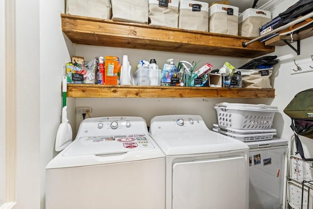 210 Cherokee Rd, Nashville, TN 37205 - laundry area featuring washer and dryer and laundry area