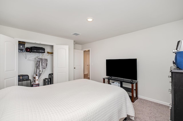 carpeted bedroom featuring a closet, recessed lighting, visible vents, and baseboards