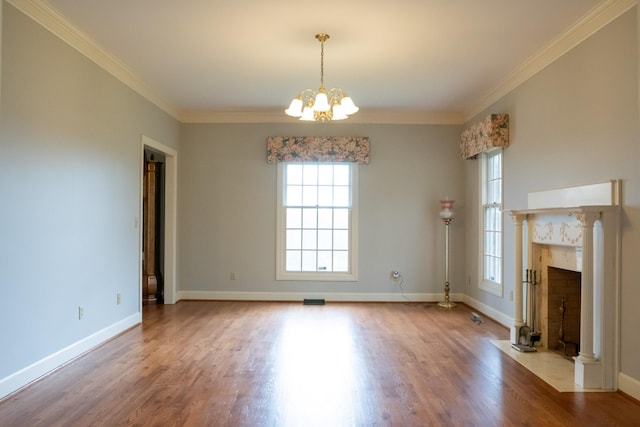 1601 Harvie Mills Rd W, Cookeville, TN 38501 - interior space featuring baseboards, an inviting chandelier, crown molding, and wood finished floors