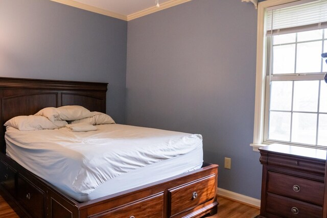 1601 Harvie Mills Rd W, Cookeville, TN 38501 - bedroom featuring wood finished floors, baseboards, and ornamental molding