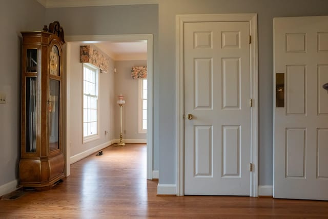 1601 Harvie Mills Rd W, Cookeville, TN 38501 - interior space with wood finished floors, baseboards, and ornamental molding