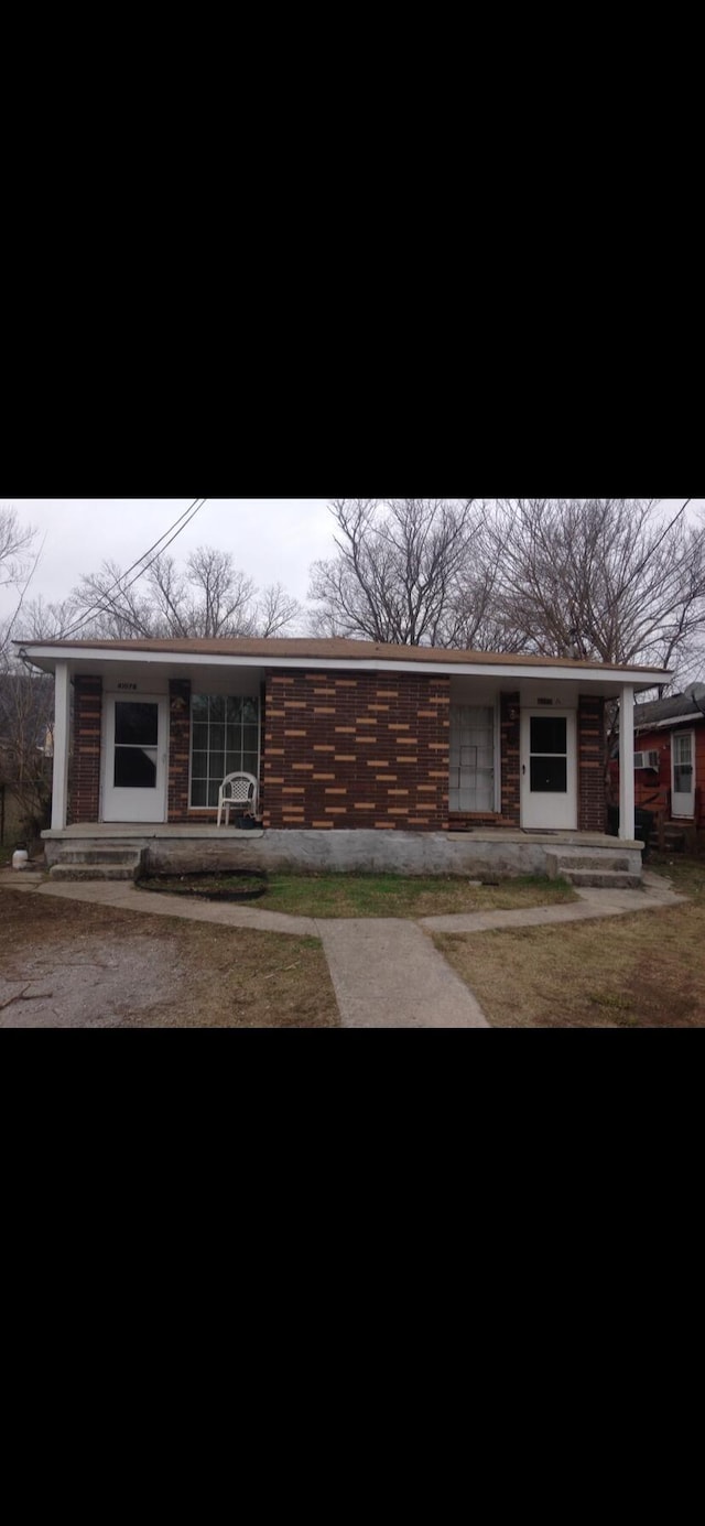 4107 Fagan St, Chattanooga, TN 37410 - view of front of house with a porch