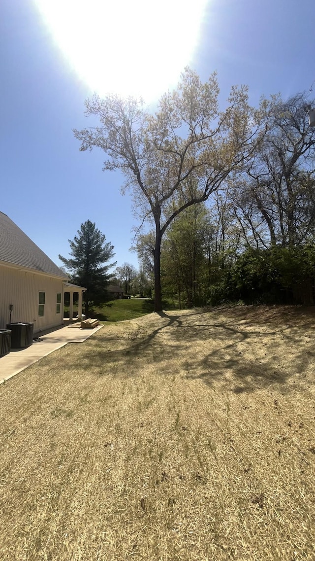 1168 N Franklin Ave, Cookeville, TN 38501 - view of yard with a patio area