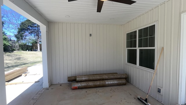 1168 N Franklin Ave, Cookeville, TN 38501 - unfurnished sunroom with ceiling fan