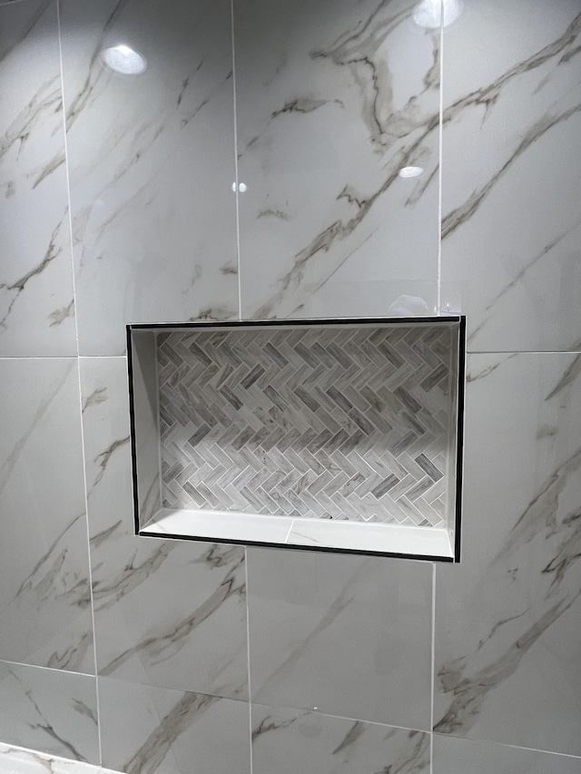 1168 N Franklin Ave, Cookeville, TN 38501 - bathroom view of a tile shower