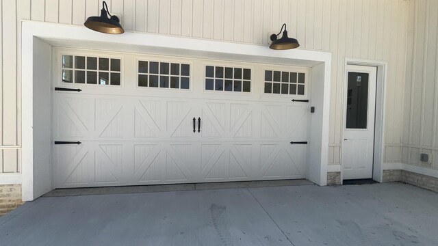 1168 N Franklin Ave, Cookeville, TN 38501 - garage featuring wood walls