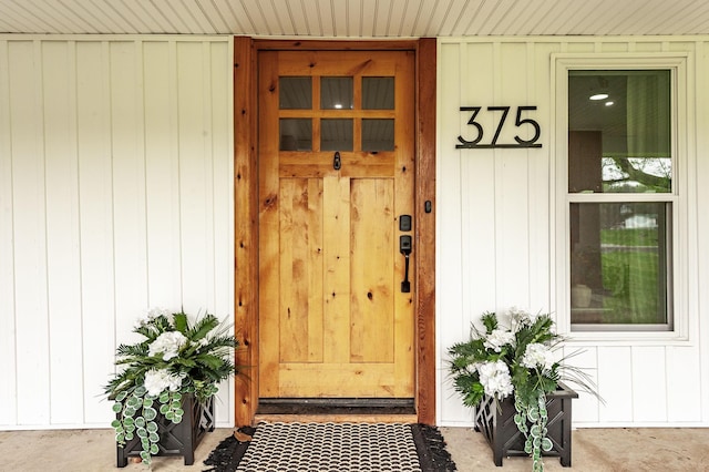 375 Mount Vernon Rd, Bethpage, TN 37022 - view of exterior entry featuring board and batten siding
