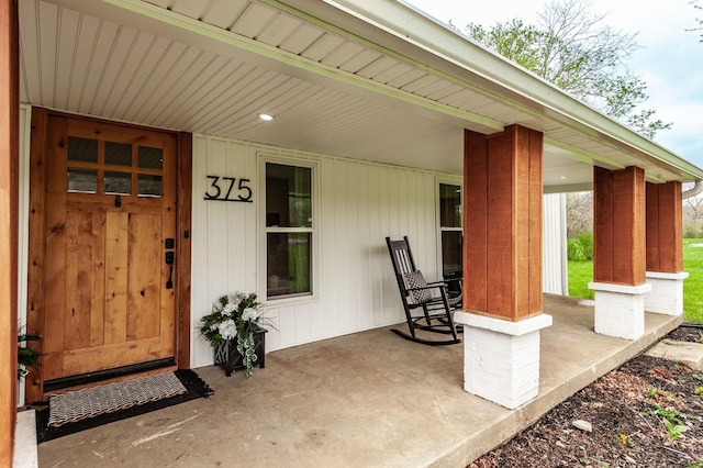 375 Mount Vernon Rd, Bethpage, TN 37022 - view of exterior entry featuring covered porch