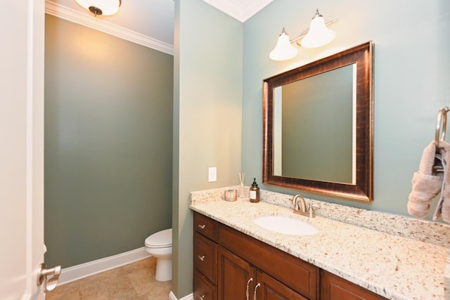 1496 Foxland Blvd, Gallatin, TN 37066 - bathroom featuring ornamental molding, toilet, vanity, and baseboards