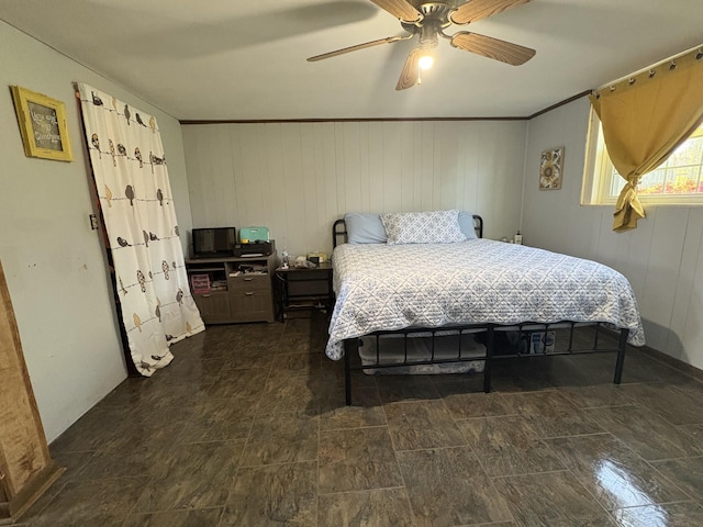 bedroom with ceiling fan