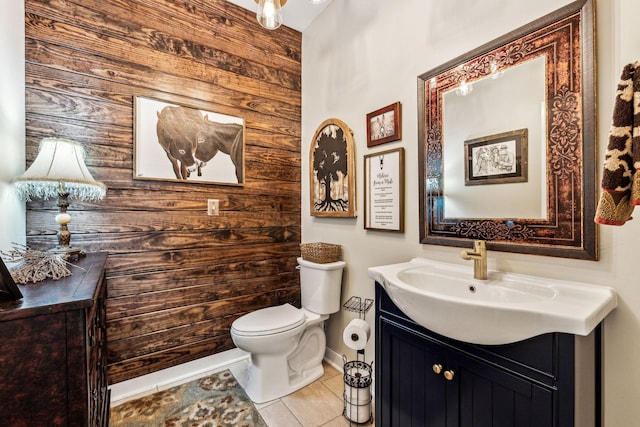 1132 Roseland Dr, Columbia, TN 38401 - bathroom featuring toilet, baseboards, vanity, and tile patterned flooring