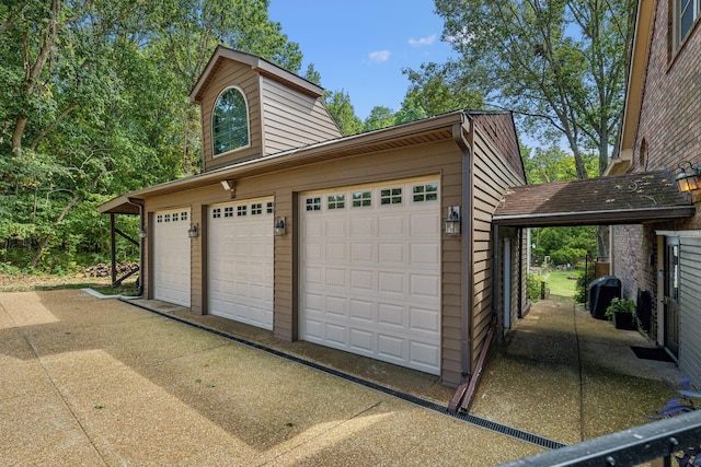 1132 Roseland Dr, Columbia, TN 38401 - view of garage