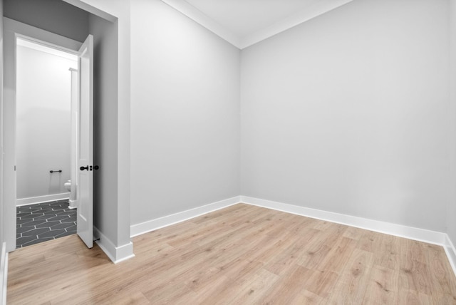 307 Riverview Dr, Dover, TN 37058 - empty room featuring light wood-type flooring and baseboards