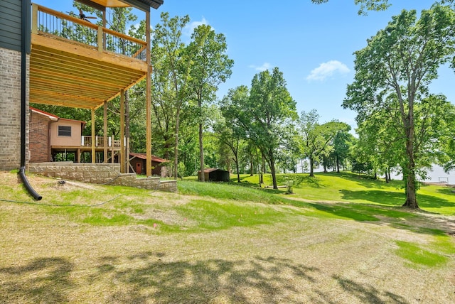 307 Riverview Dr, Dover, TN 37058 - view of yard featuring a wooden deck