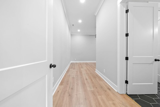 307 Riverview Dr, Dover, TN 37058 - hallway featuring recessed lighting, crown molding, light wood-style floors, and baseboards