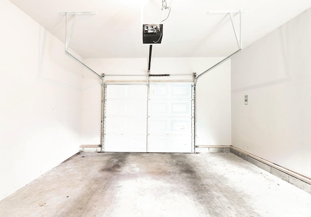 926 Acklen Ave Unit A, Nashville, TN 37203 - garage featuring a garage door opener