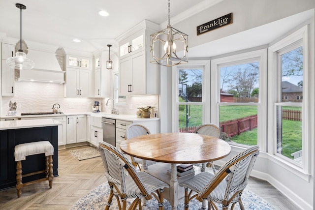 2009 Cedarmont Dr, Franklin, TN 37067 - dining area with recessed lighting, baseboards, an inviting chandelier, and ornamental molding